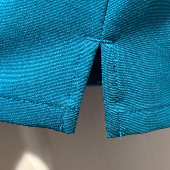 Figs | Catarina | Short Sleeve V-Neck Scrubs Top | Caribbean Blue | size XS - Picture 4 of 9